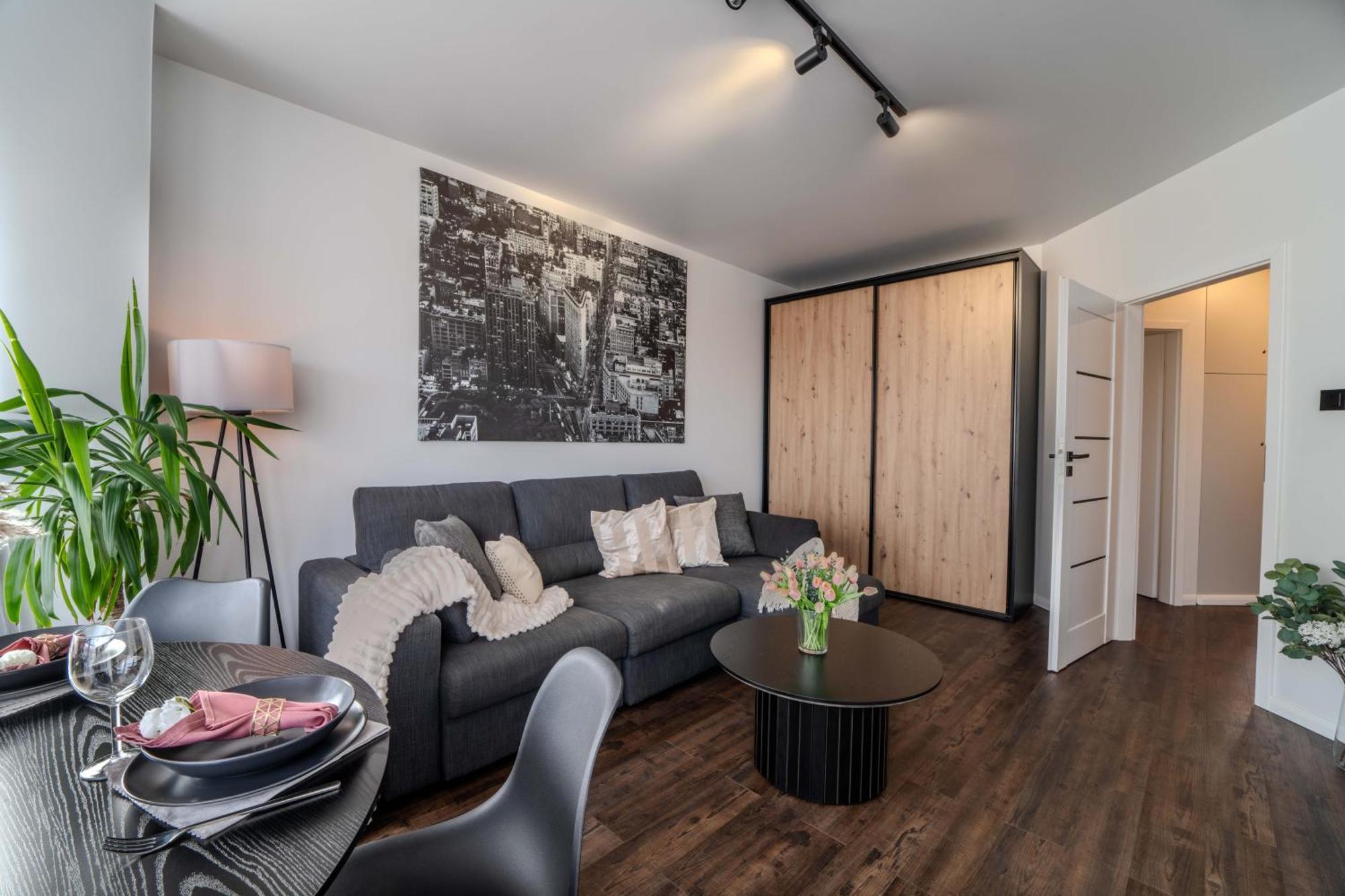 New Large Modern Apartment - City Center - 60M2 - Lift - Parking Βρότσλαβ Εξωτερικό φωτογραφία