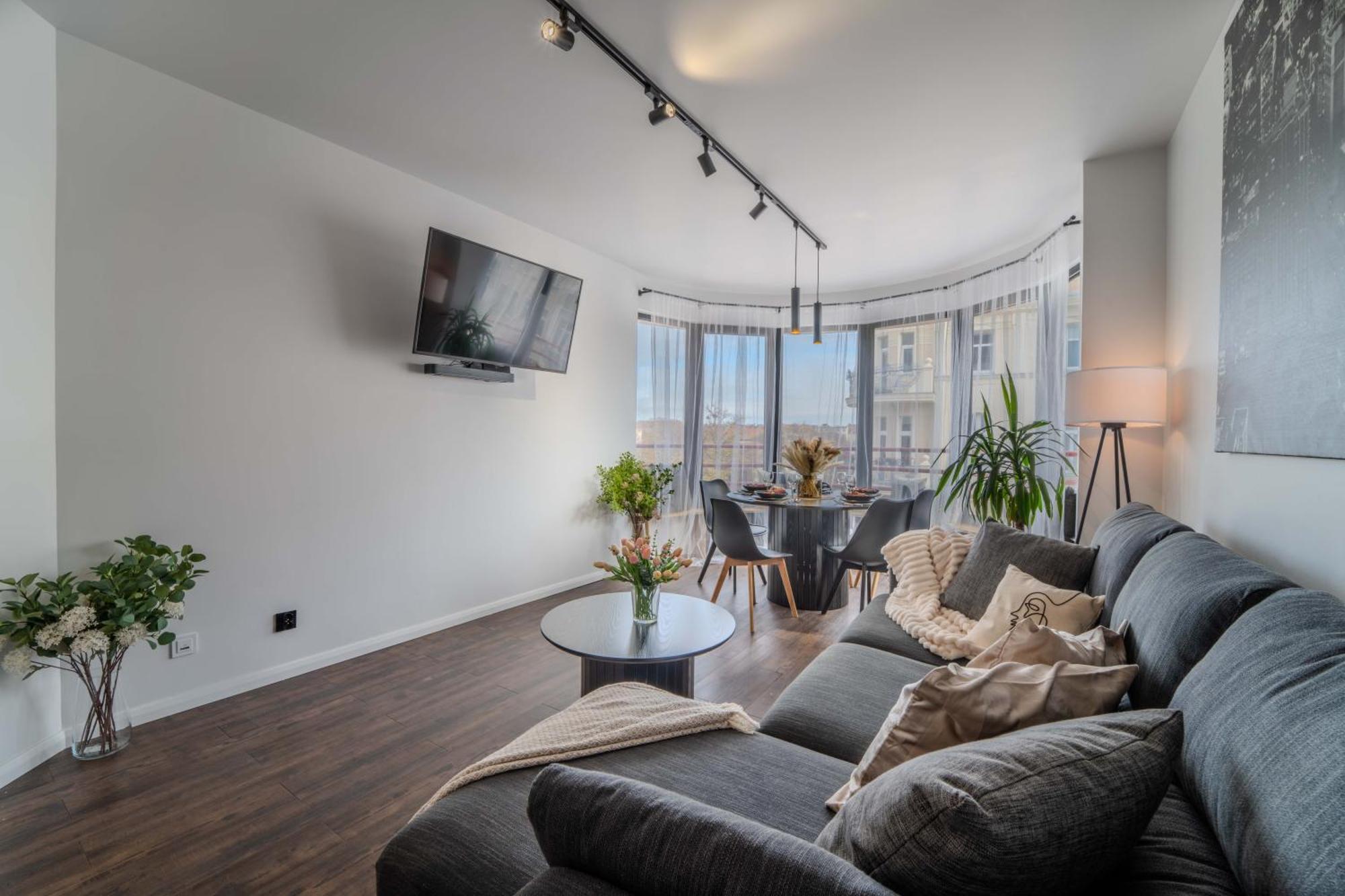 New Large Modern Apartment - City Center - 60M2 - Lift - Parking Βρότσλαβ Εξωτερικό φωτογραφία